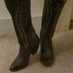 Beautiful Black Cowboy Boots